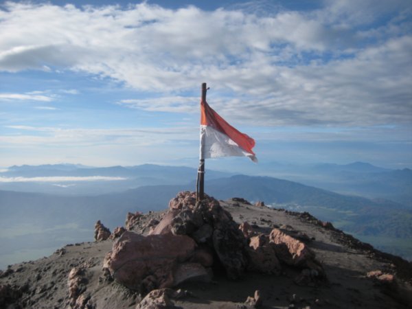 Kerinci, Atap Sumatera Yang Menantang