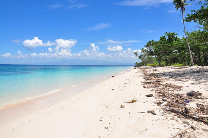 Beaches in Bulukumba (Lemo Beach)