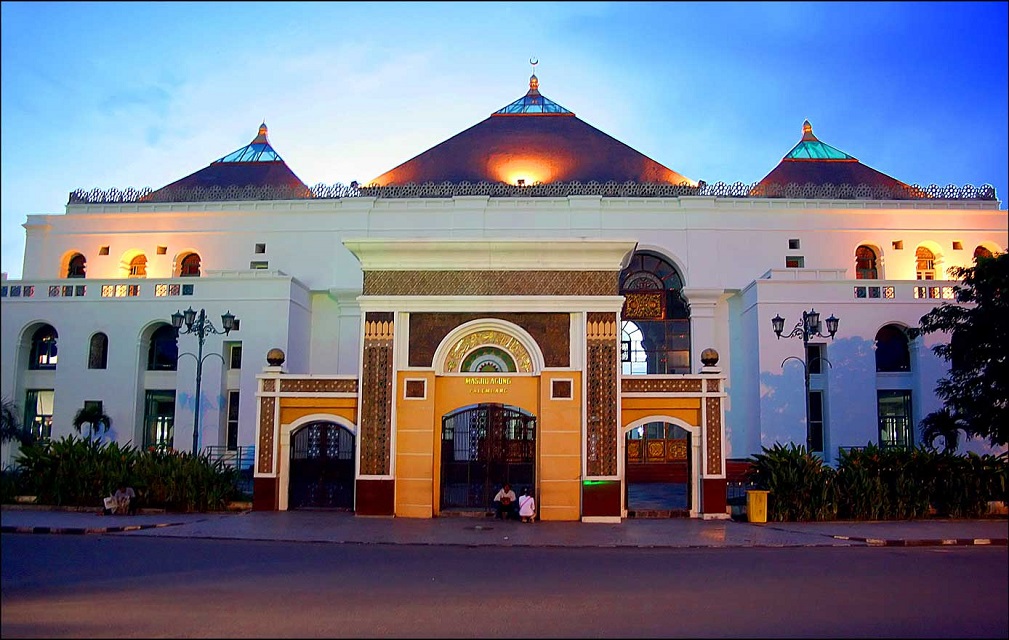 Hasil carian imej untuk ‪masjid agung palembang‬‏