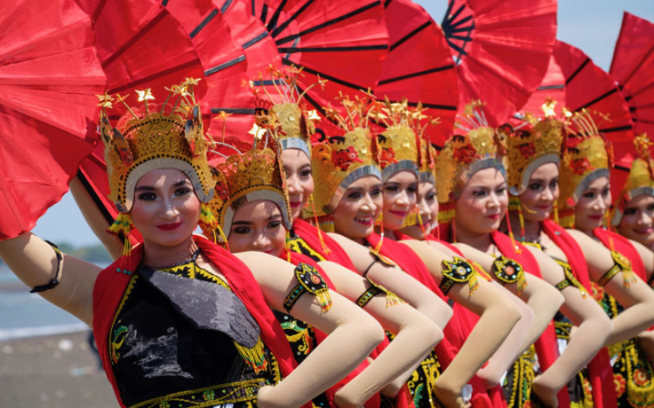 Hasil gambar untuk Festival Gandrung Sewu 2018