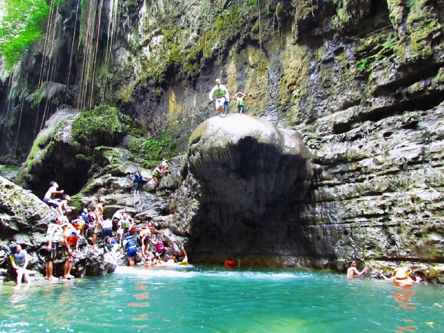 Body Rafting Green Canyon Batu Karas Batu Hiu Pangandaran